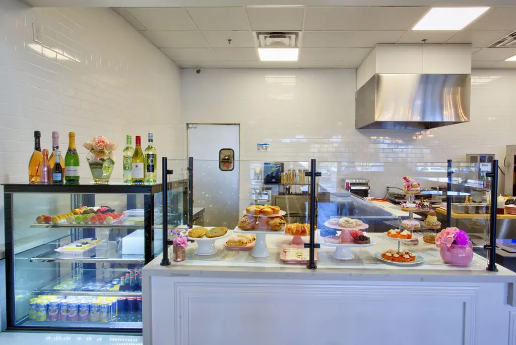 Ассортимент выпечки в Cafe Lola Ассортимент выпечки в Cafe Lola