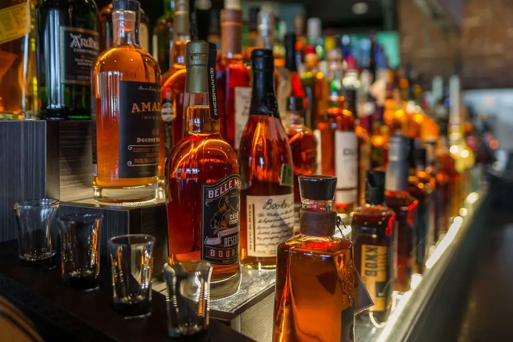 Американский ресторан Big Whiskey’s & Бар Американский ресторан Big Whiskey’s & Бар