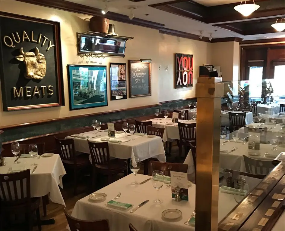 Интерьер Смита и Волленски