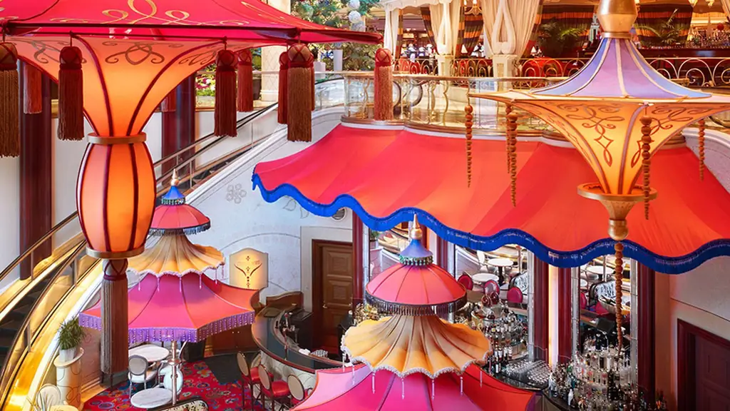 $800, 000 Makeup for Parasol Down Next в Wynn