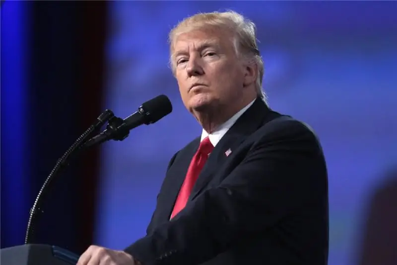 McDonald's: по словам Дональда Трампа, картофель фри излечивает облысение