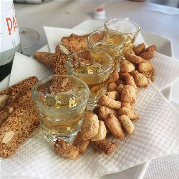 il porticciolo capomulini catania zibibbo biscotti il porticciolo capomulini catania zibibbo biscotti