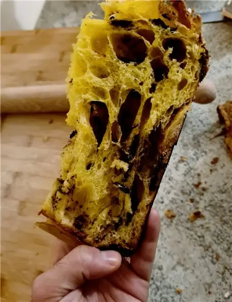 Большие альвеолы; панеттоне