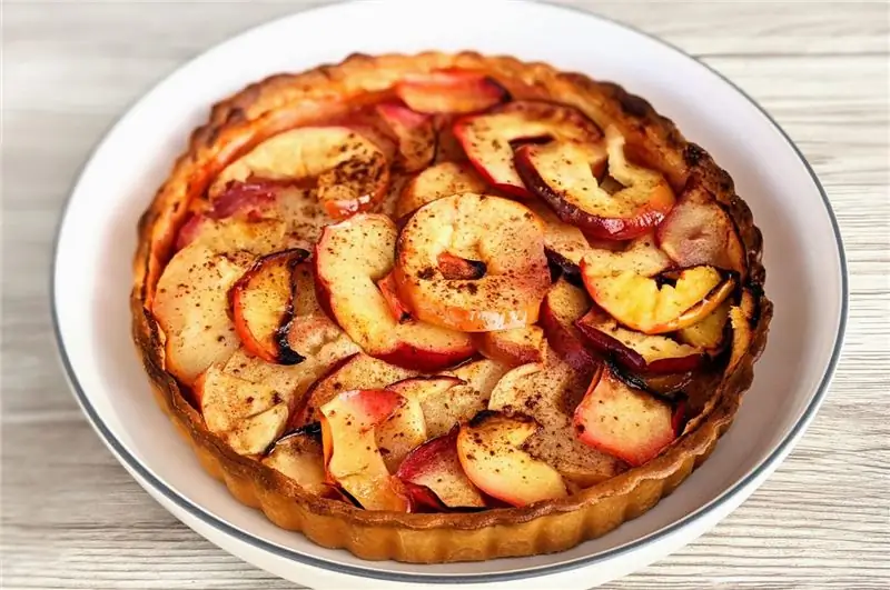 яблочный пирог