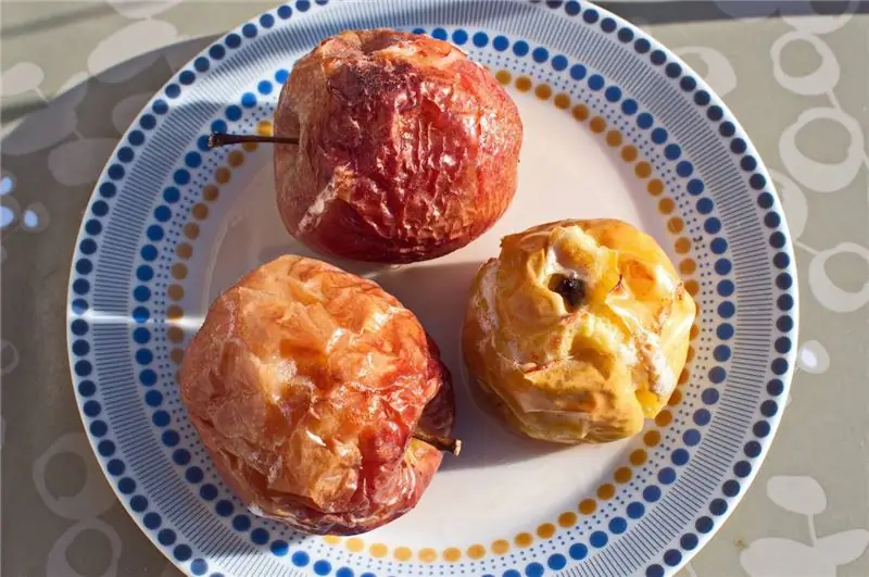 фаршированные печеные яблоки