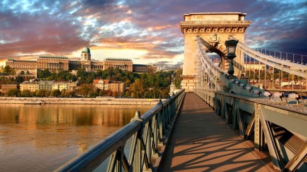 Éleszt¿ Craftbeer Garden, Будапешт Éleszt¿ Craftbeer Garden, Будапешт