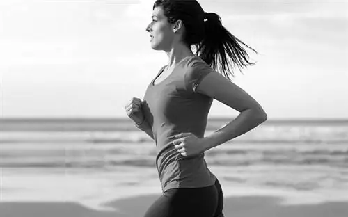 женщины старше 40 лет занимаются спортом