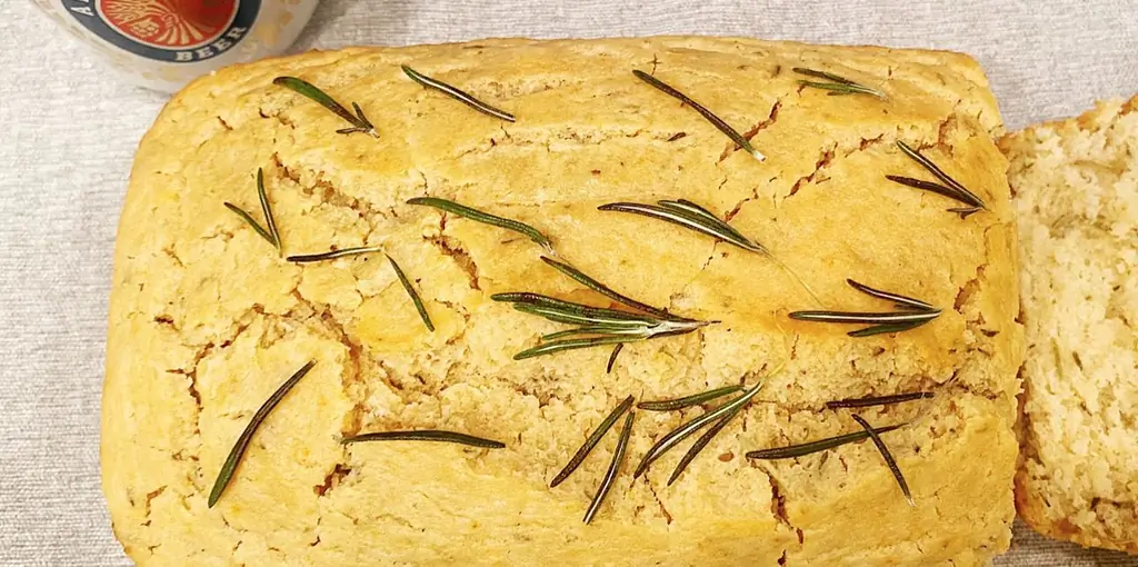 Рецепт пивного хлеба с розмарином и чесноком
