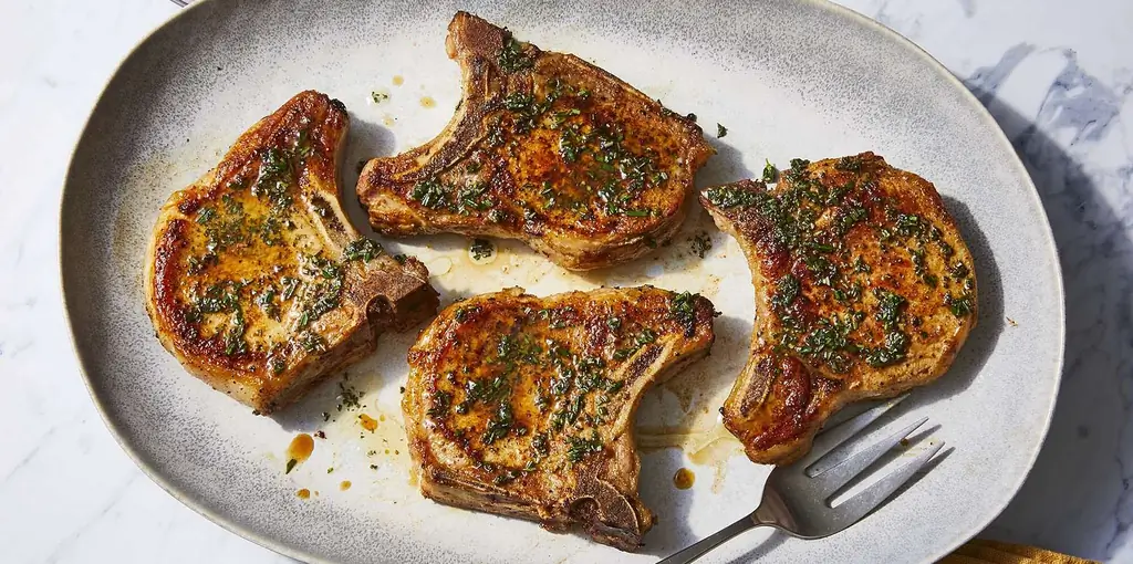 Свиные отбивные во фритюрнице