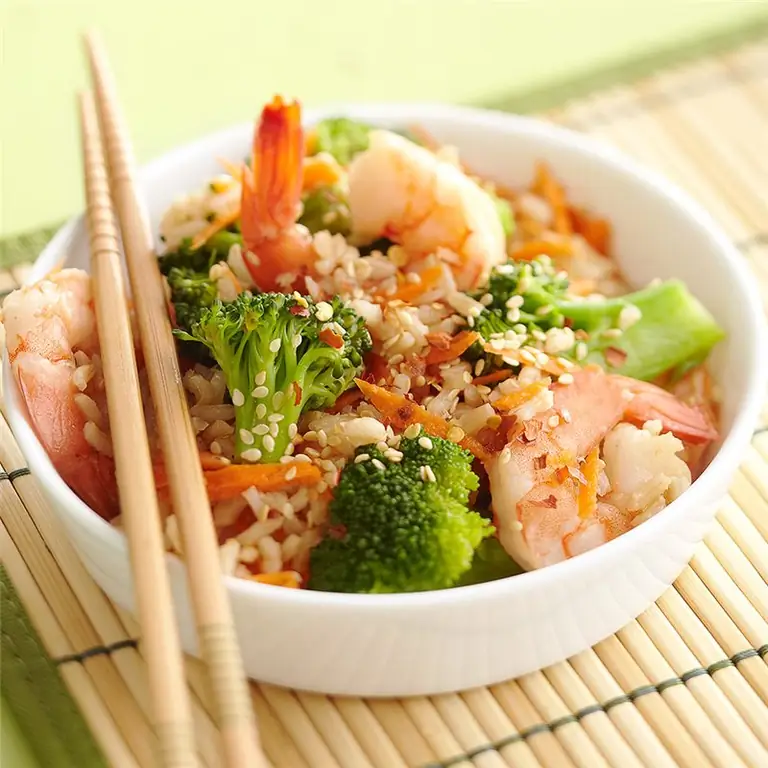 Мексиканский Жареный Салат с Рисовыми Бобами и Рисовыми Бобами