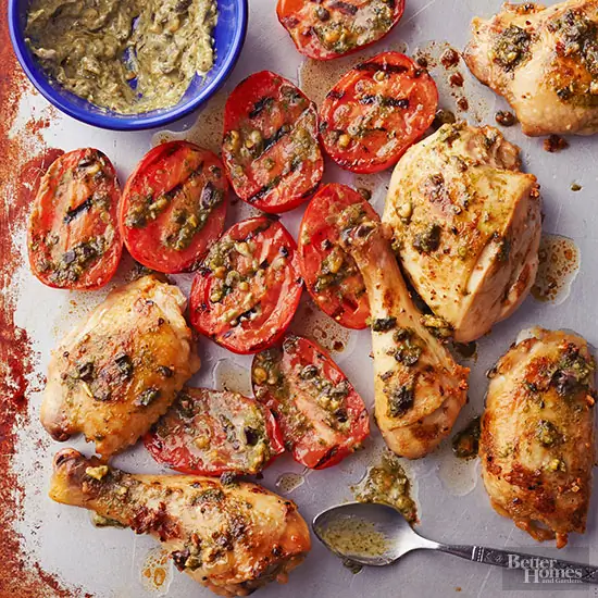 Цыпленок песто и помидоры