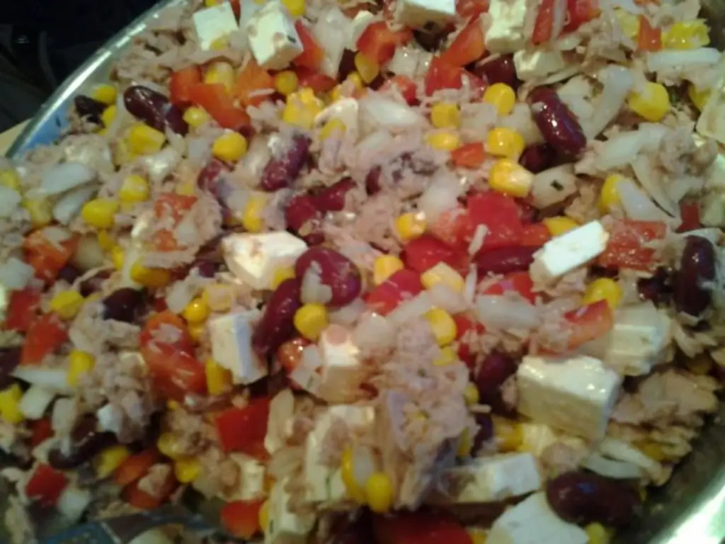 Тунасалад Очень вкусный и простой в приготовлении тунасоль