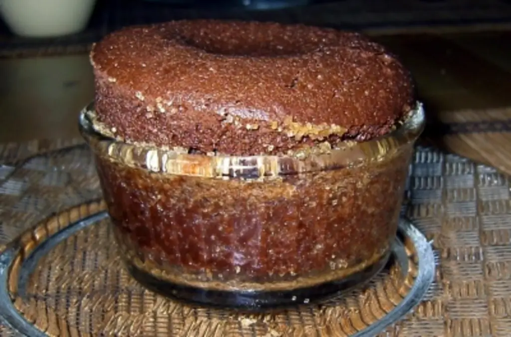 Шоколадное суфле с черным шоколадом и сливочным маслом