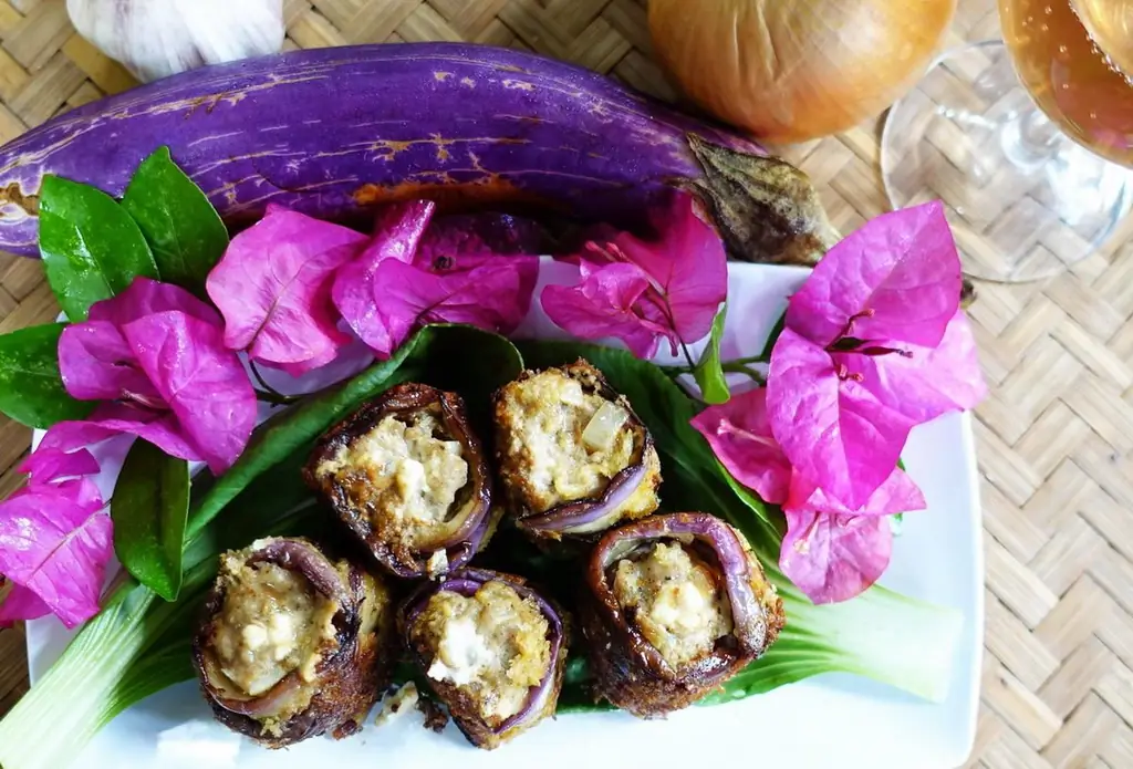 Критские рулетики из баклажанов с мясным фаршем и сыром фета