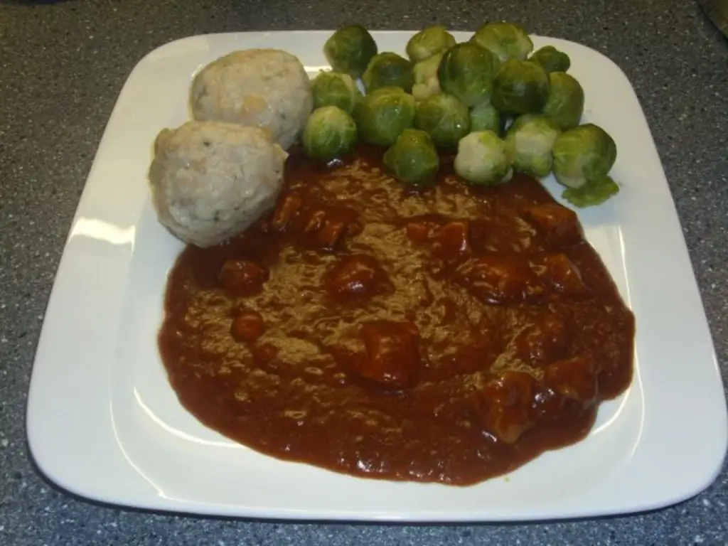 Луковый гуляш Из медвежьей кухни