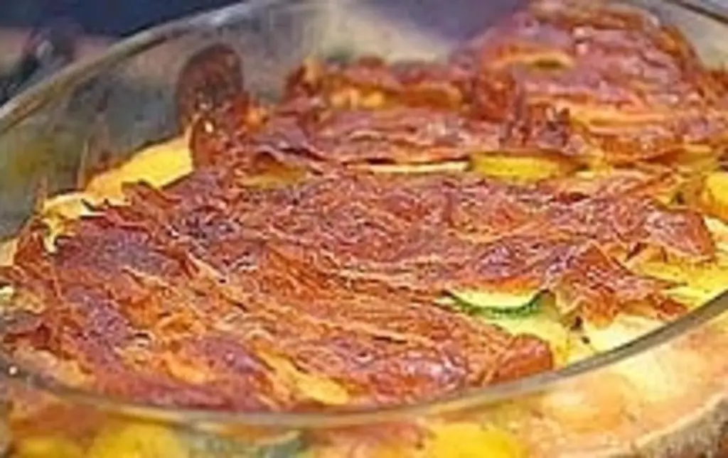 Омлет по-фермерски с оливковым маслом и картофелем