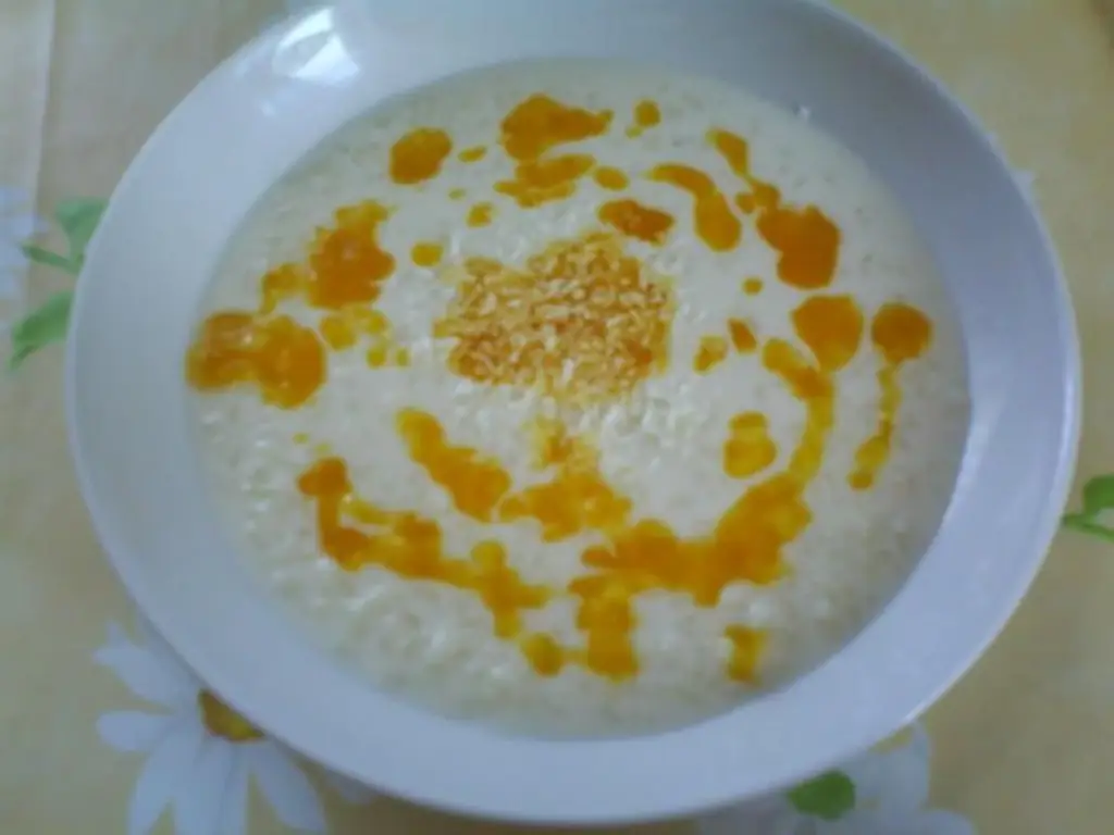 Кокосовый рисовый пудинг с подвыпившими апельсинами