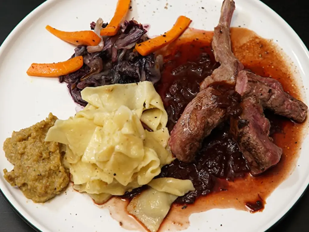 Ягненок - Паста - Дата - радиккио