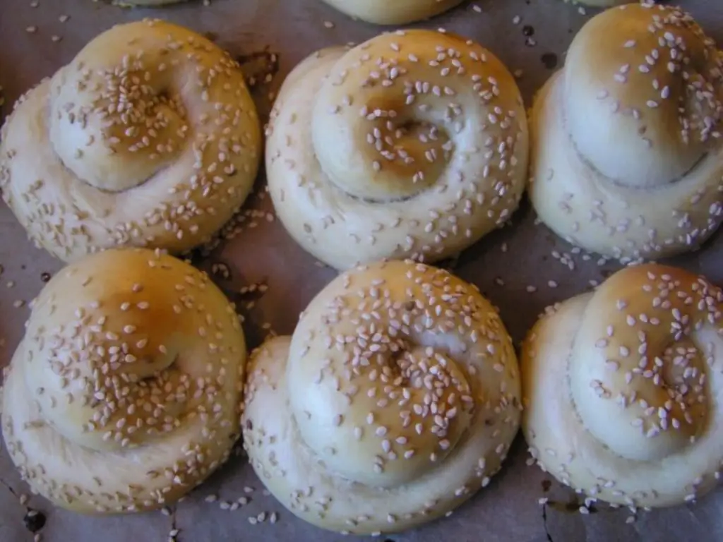 Турецкая дрожжевая выпечка