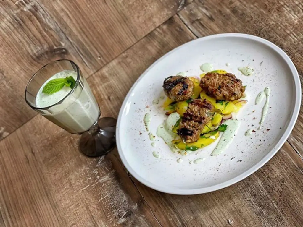 Кефте с картофелем по-восточному и айраном (Кида Рамадан)