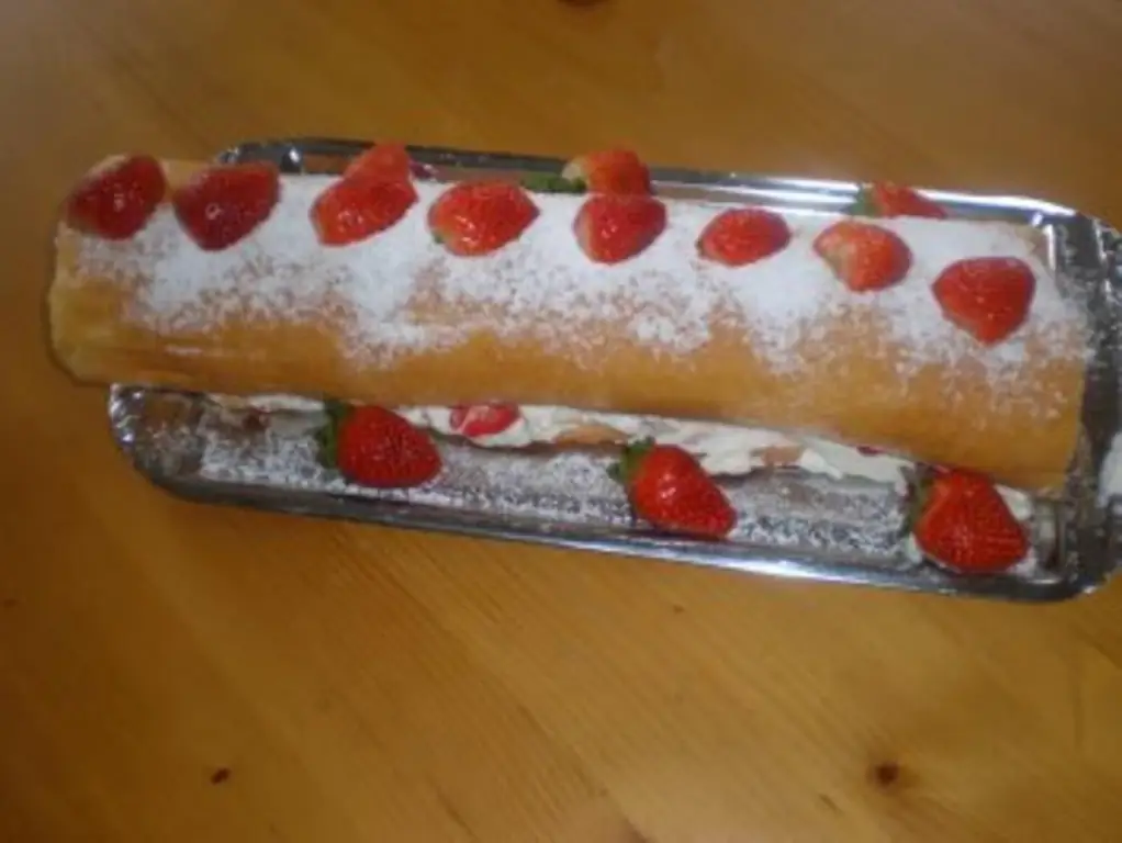 Клубника.Швейцарский рулет