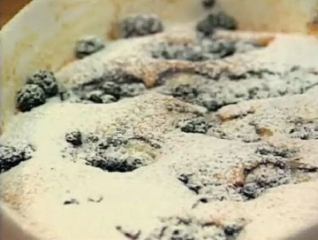 Клафути из лесных ягод