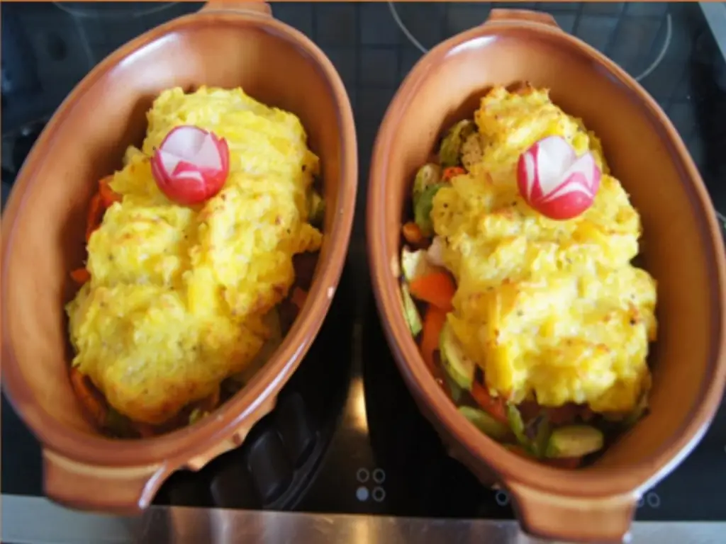 Запеченное филе морского окуня на подушке из овощей