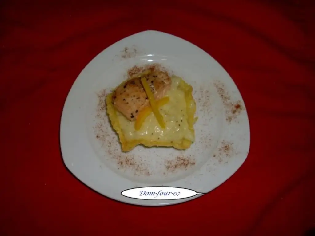 Полоски лосося на спарже