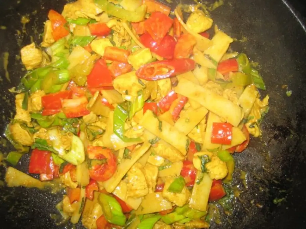 Тайское карри с курицей