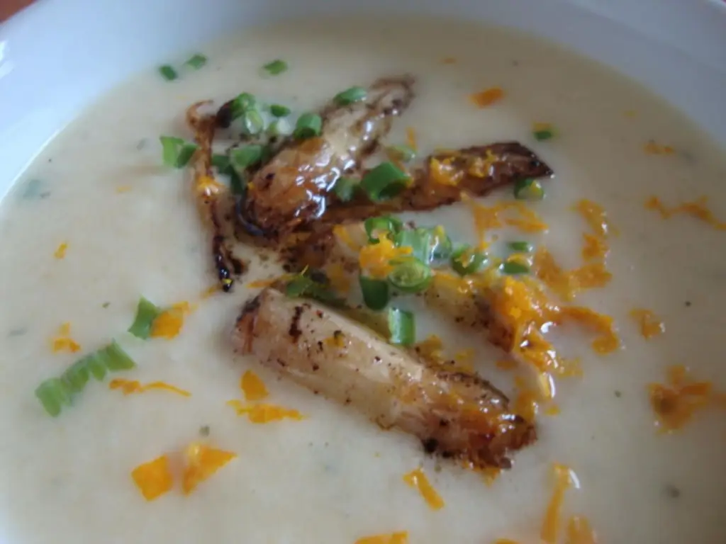 Суп из спаржи со сливочным маслом