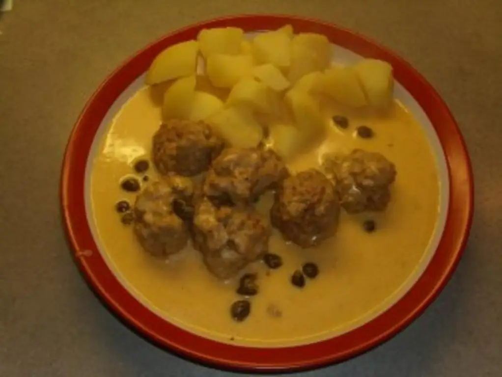 Мясные блюда: Königsbergerklopse