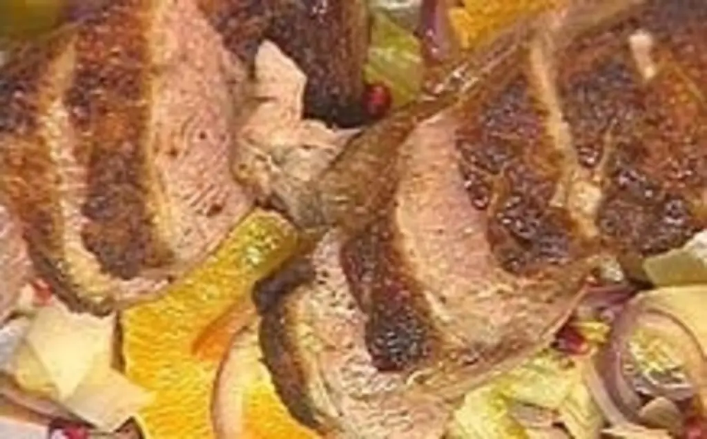 Утиная грудка с цикорием