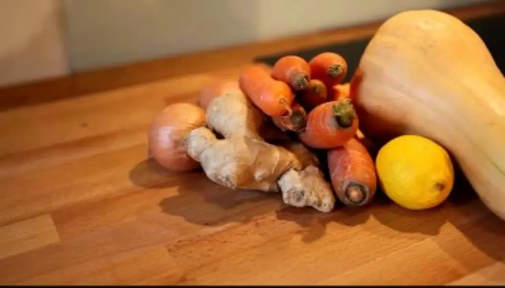 Тыквенный суп с имбирем и кокосовым молоком