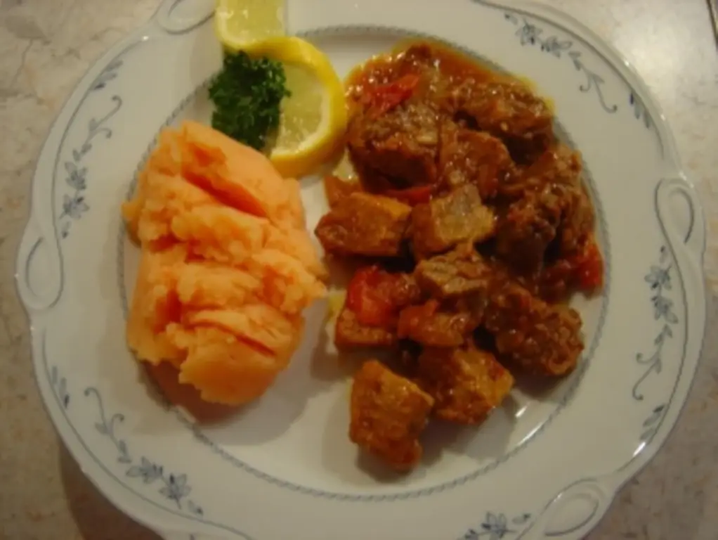 Критский гуляш по-коста