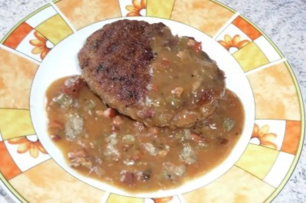 Фарш: Стейк из фарша с каперсами