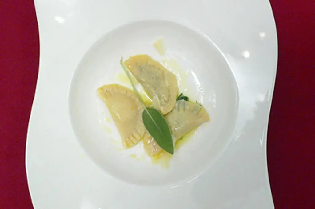 Равиоли с начинкой из шалфея тремя способами