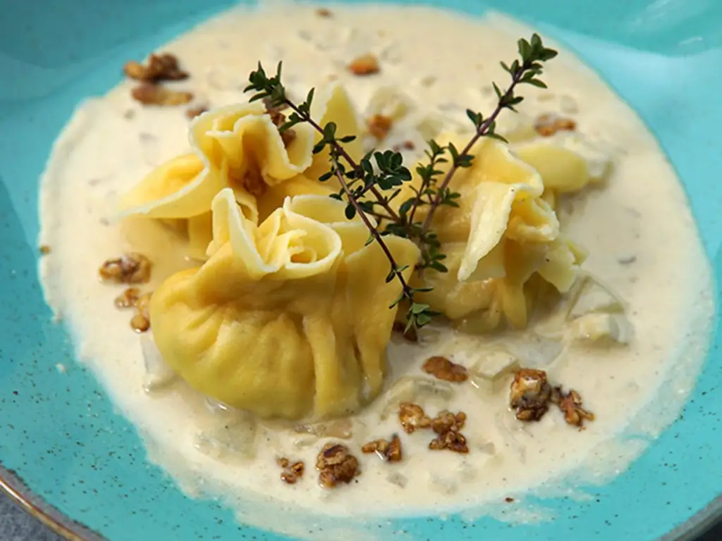 Макаронные пакеты / Соус / Фокачча