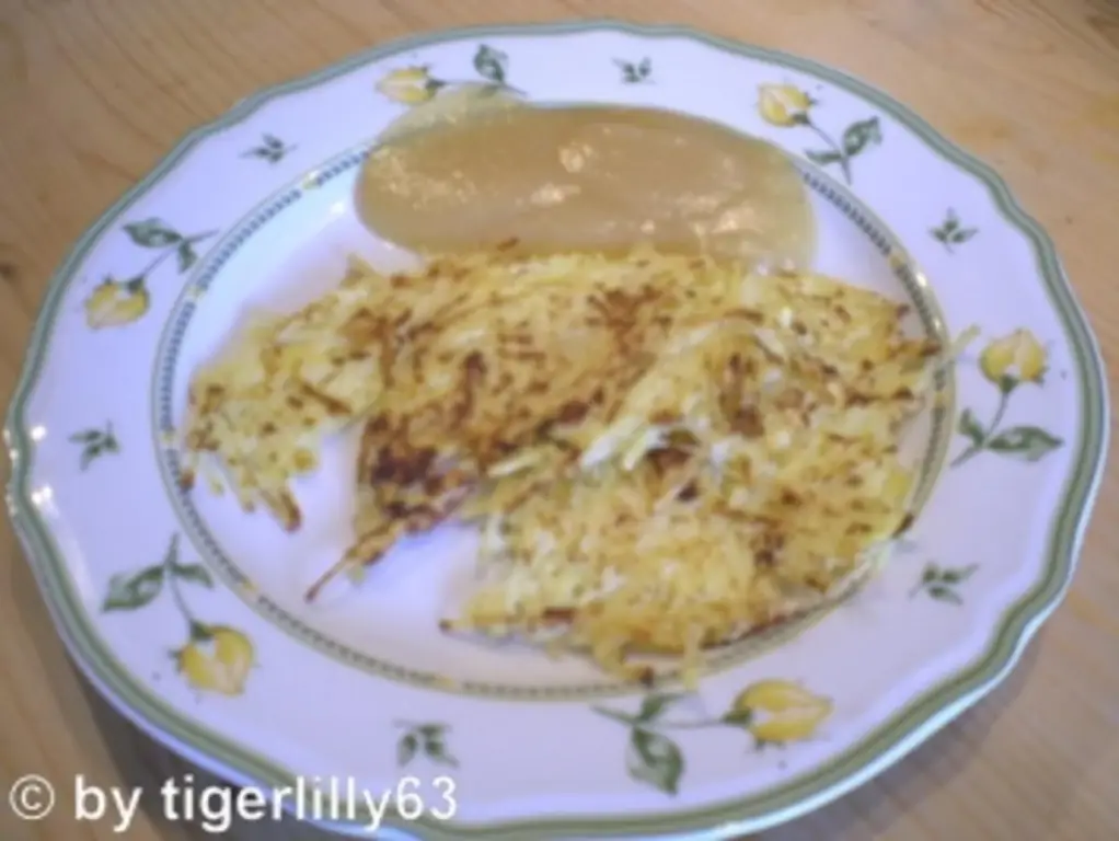 Reiberdatschi В Баварии картофельные оладьи называются Reiberdatschi