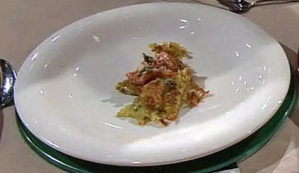 Жареный картофельный пирог с тартаром из лосося а-ля Henssler