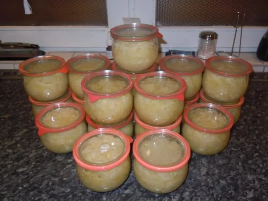 Квашеная капуста Приготовьте квашеную капусту и сварите ее