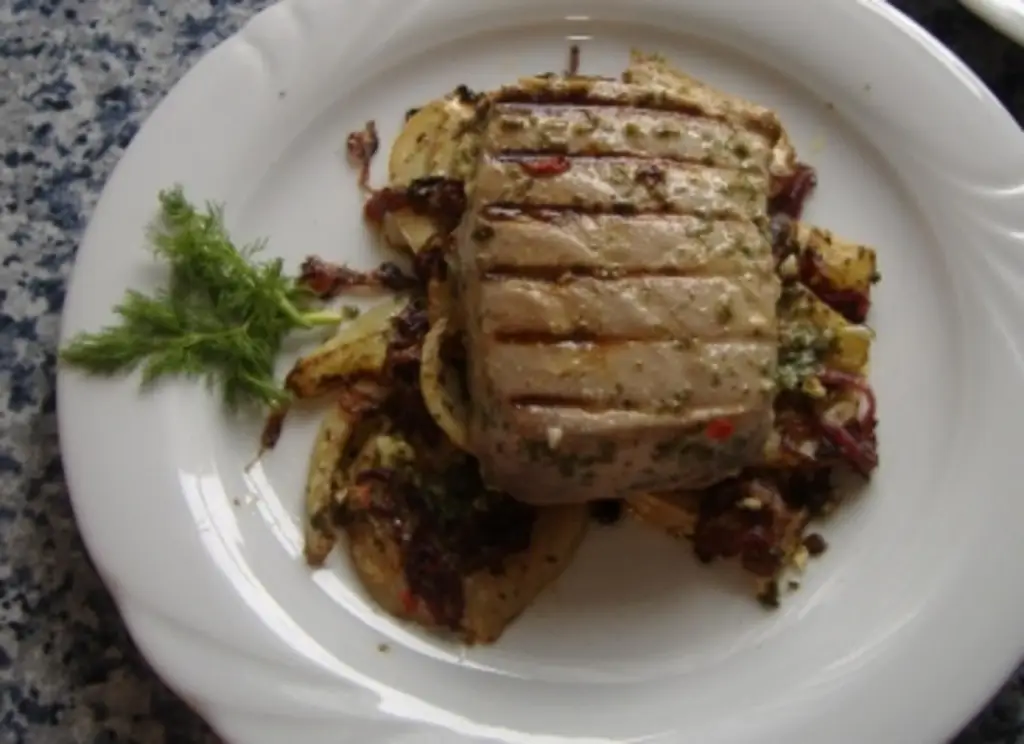 Тунец по-сицилийски