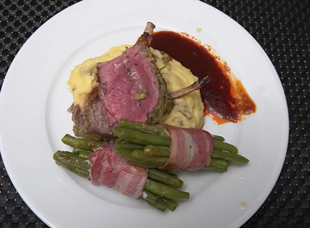 Корень ягненка, бекон