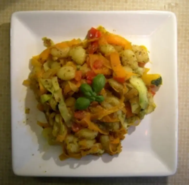 Паста: Ньокки в овощах песто