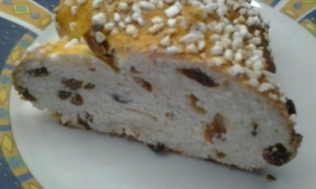 Пасхальный хлеб с творогом