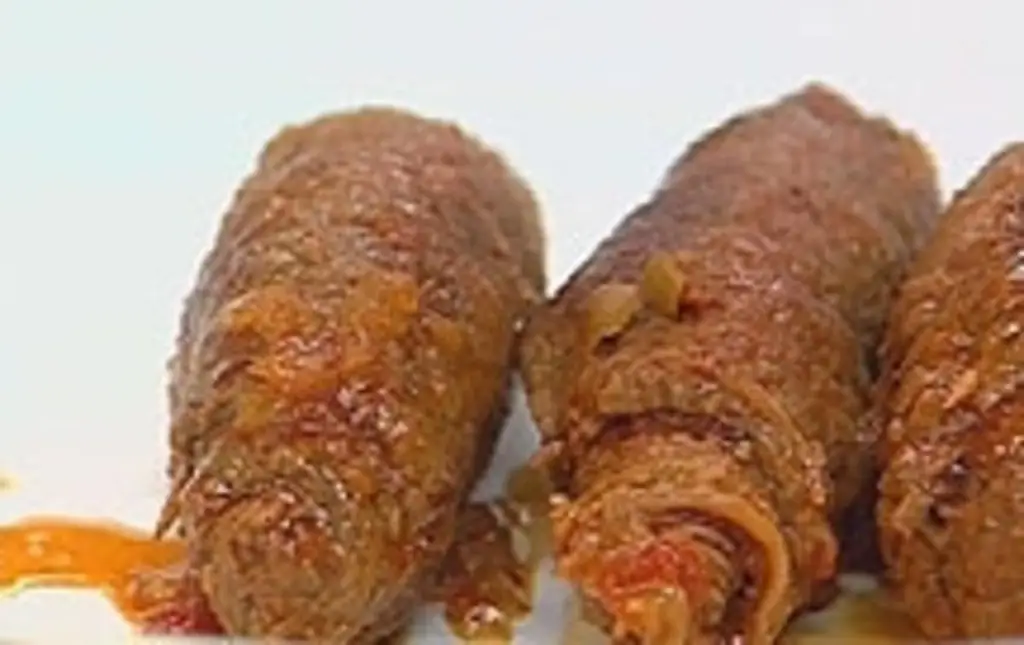 Испанские рулеты и сладкий картофель с пепперони