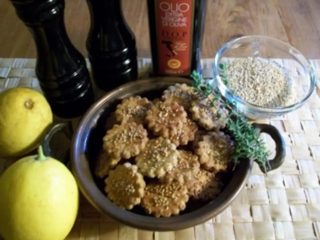 Греческие крекеры с кунжутом