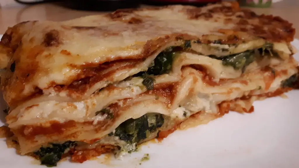 Лазанья: помидоры