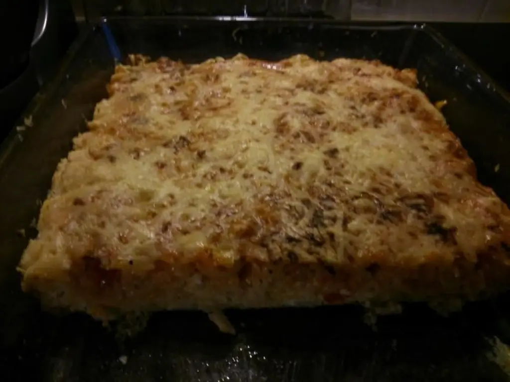 Баденская запеканка с макаронами, картофелем и яйцом