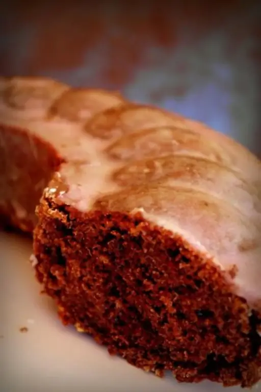 Торт с красным вином сочный классический; с алкоголем