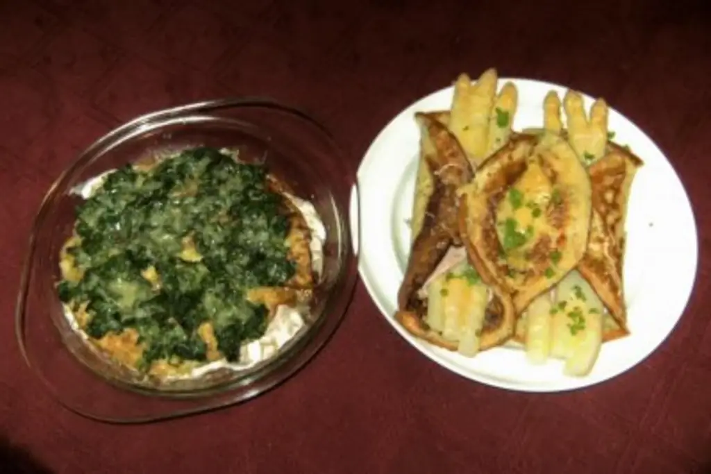 Травяные оладьи с разными начинками